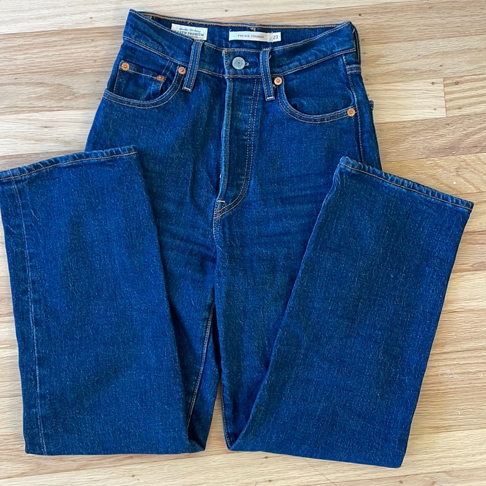 High Rise Levi Jeans size 23
